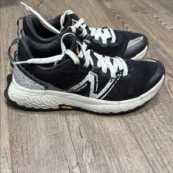 New Balance Black & White Athletic Sneakers - Picture 2 of 5